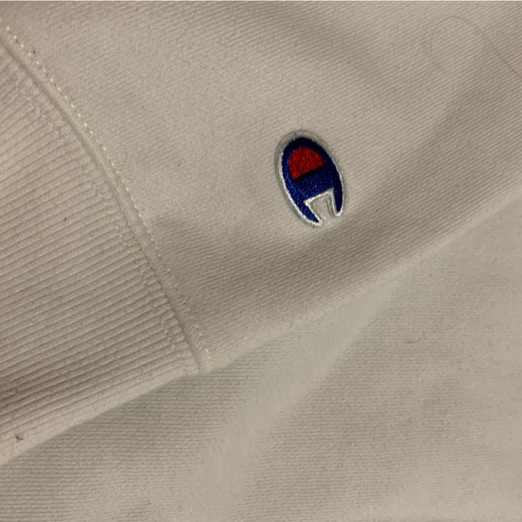 White Champion Crewneck - Picture 6 of 8